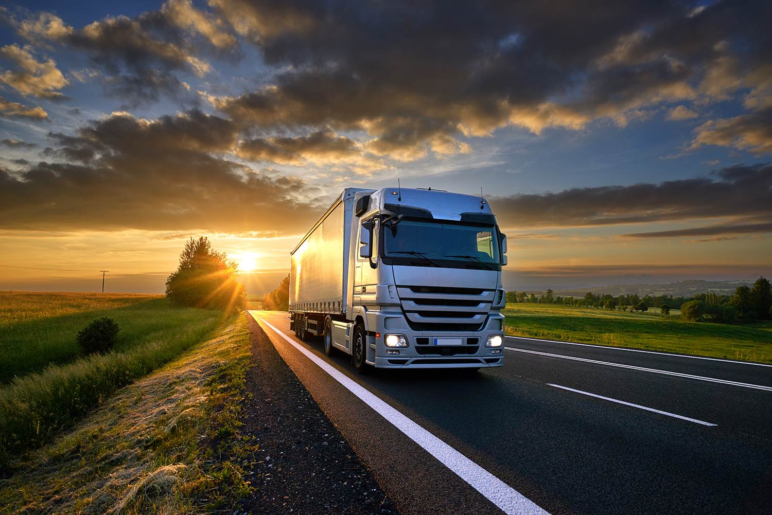 INNOVAZIONE e TRADIZIONE  Per non dimenticare mai i VALORI del trasporto: CURA, ASSISTENZA e PROFESSIONALITA'